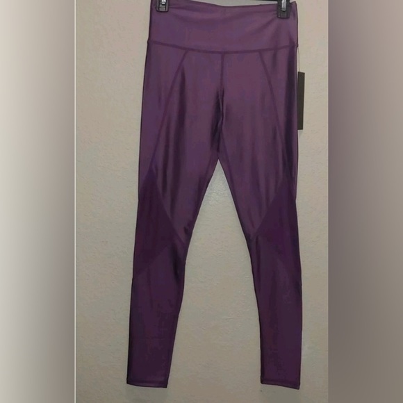 Shiny purple S Mono B leggings NWT - Picture 1 of 5
